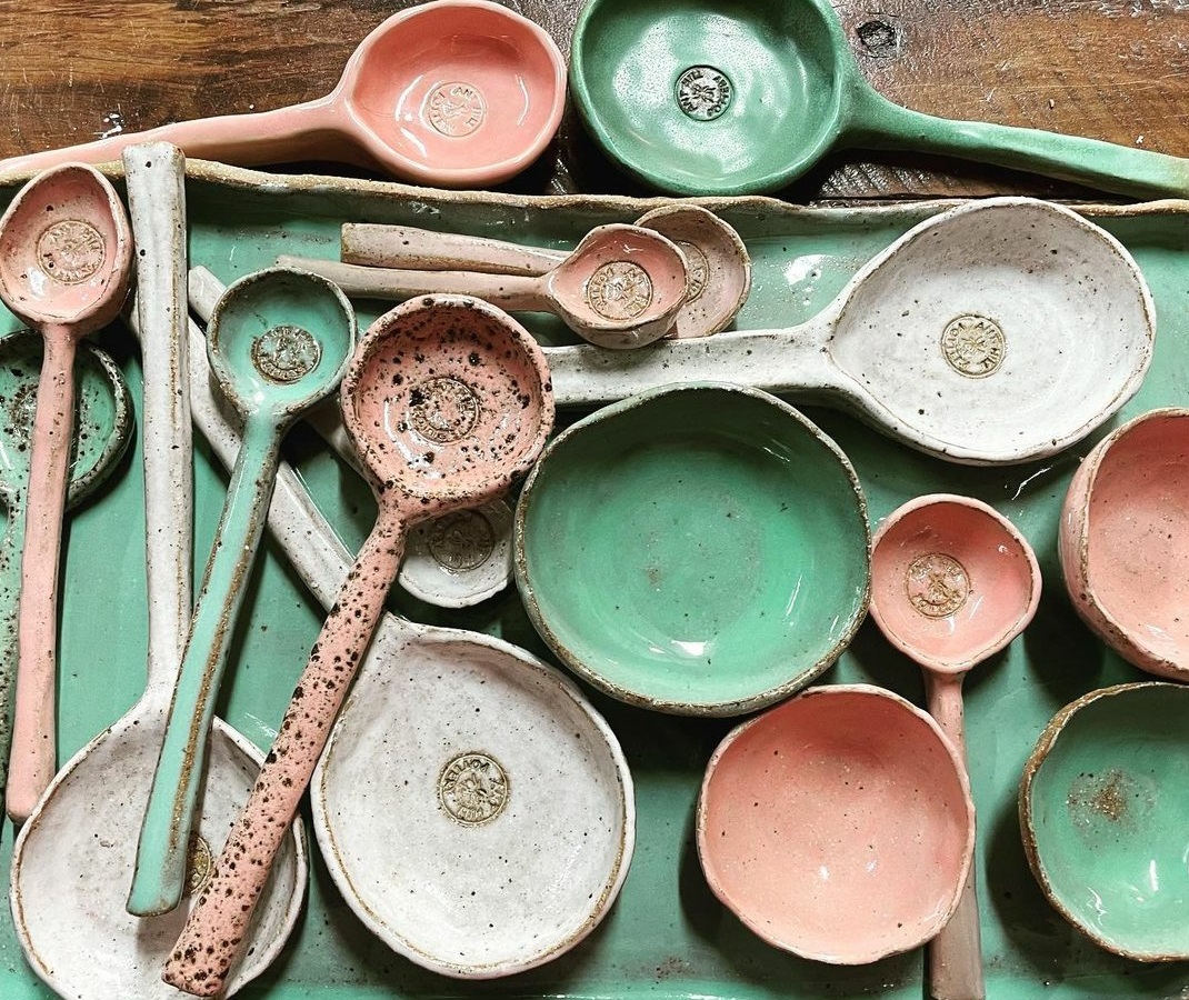 Pinch Pots, Platters & Other Pottery – 17th April, 2021 thumbnail